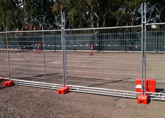 Temporary crowd control fence Galvanizd Mesh Panel 2.1x2.4m For Big Events