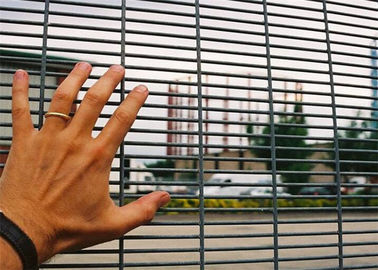 Anti Climb 358 Security Fencing 358 Welded Mesh Fence Easily Assembled