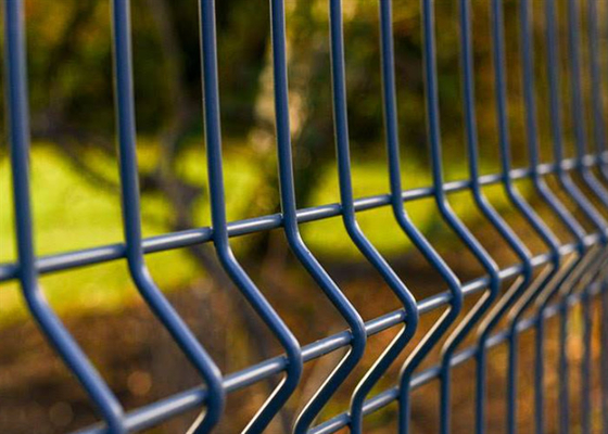 গার্ডেন জন্য Galvanized ত্রিভুজ ঝালাই তারের জাল বেড়া 1.8 * 2.5m