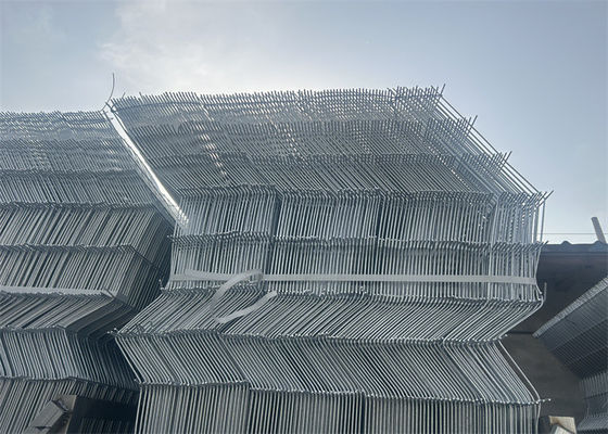 ওয়্যার জাল বেড়া ত্রিভুজ প্যানেল শক্তিশালী নির্মাণের জন্য নিম্ন কার্বন ইস্পাত